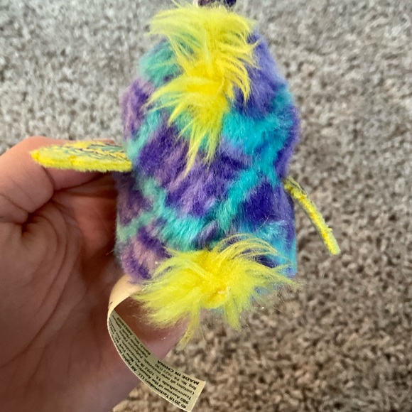 Tie-dye llama - Picture 9 of 10